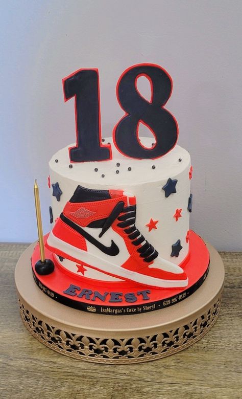 Cake For 10 Year Boy, Birthday Cake For 10 Year Boy, Nike Cake, Boy Cakes, College Writing, Birthday Cake Topper Printable, 18th Birthday Cake, Ball Party, Cool Birthday Cakes