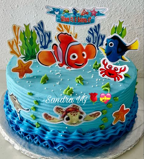 Finding Nemo Cake Ideas, Dory Cake, Finding Nemo Cake, Nemo Birthday Party, Nemo Cake, Dory Birthday, Finding Nemo Birthday, Nemo Party, Nemo Birthday