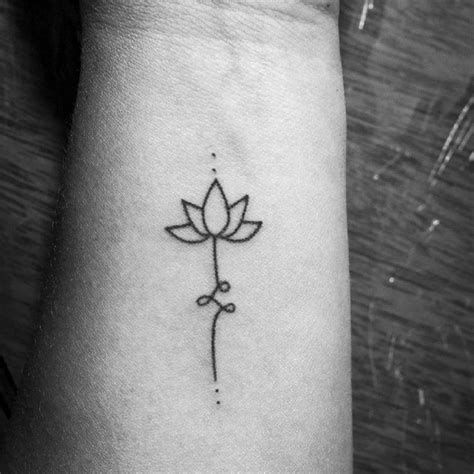 stick and poke tattoo - Ecosia Tattoo Muñeca, Nice Tatoos, Small Stick And Poke, Small Stick And Poke Tattoo, Tattoo Sisters, Poke Tattoo Ideas, Stick And Poke Tattoo Ideas, Unalome Lotus, Pinterest Tattoo Ideas