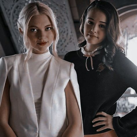 Daphne Greengrass Fan Cast, Astoria Greengrass Fan Cast, Greengrass Sisters, Lizzy Saltzman, Saltzman Twins, Willa Holland Gif, Dark Josie, Jenny Boyd, Josie Saltzman