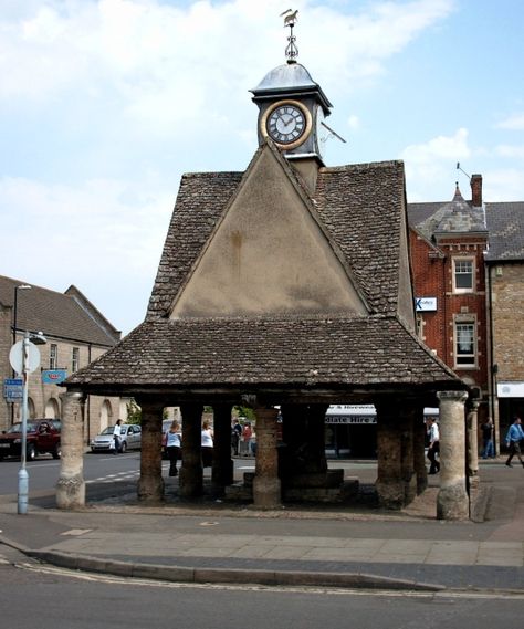 The Buttercross, Witney, Oxfordshire Witney Blanket, Witney Oxfordshire, Blanket Making, English Architecture, Wedding Expo, 1000 Years, Inexpensive Wedding Venues, England And Scotland, The Cotswolds