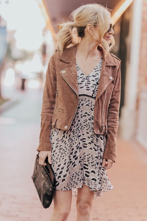 Moto Jacket Dress, Leather Jacket Outfit Winter, Katey Mcfarlan, Suede Jacket Outfit, Moto Jacket Outfit, Blogger Outfit Inspiration, Leather Jacket Dress, Tan Leather Jackets, Brown Moto Jacket