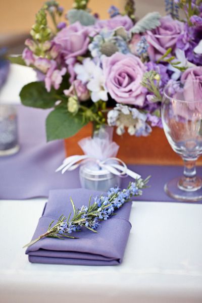 Violet Tulip | Wedding Color Trends 2014 Lavender Wedding Decorations, Purple Napkins, Deco Violet, Lavender Wedding Theme, Purple Wedding Centerpieces, Lilac Wedding, Lovely Lavender, Fall Wedding Colors, Lavender Wedding