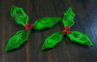 Quilling Patterns Tutorials, Quilled Christmas, Christmas Quilling, Quilling Animals, Quilling Pattern, Paper Quilling Tutorial, Quilling Christmas, Quilling Earrings, Holly Christmas