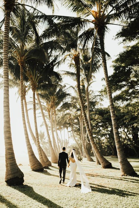 Wedding Ceremony Checklist, Beach Wedding Decorations Reception, June Bug, Hawaii Elopement, Destination Wedding Inspiration, Destination Wedding Locations, Beach Wedding Decorations, Hawaiian Wedding, Maui Weddings