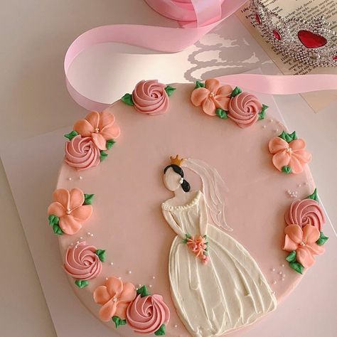 Bridal Cupcakes, Birthday Cake For Mom, Bridal Shower Cake Topper, Cake Recepies, Frozen Birthday Cake, Brides Cake, Pastel Cakes, Korean Cake, Friends Cake