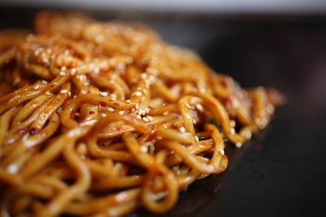 Yakisoba Sauce Recipe, Yakisoba Recipe, Lo Mein Recipes, Asian Dinners, Fried Noodles, Stir Fry Dishes, Food Charlatan, Copycat Restaurant Recipes, New York Cheesecake