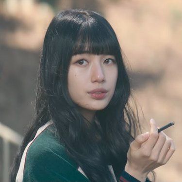 (3) best of bae suzy (@suzysmedia) / X Suzy Drama, Lee Doona, Hair Photography, Bella Hadid Outfits, Dyed Hair Inspiration, Dark Feminine Aesthetic, Elegant Makeup, Bae Suzy