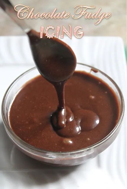 Fudge Icing Recipe, Chocolate Icing Recipe, Icing Recipe For Cake, Easy Icing Recipe, Chocolate Icing Recipes, Chocolate Frosting Recipe, Chocolate Fudge Icing, Fudge Icing, Icing Chocolate