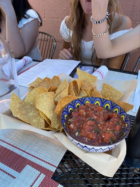 Chips And Salsa Restaurant, Tortilla Chips Aesthetic, Chips And Queso Aesthetic, Chip And Salsa Bar, Individual Chips And Salsa, Chips And Salsa Aesthetic, Salsa Aesthetic, Aries Party, Romanticizing Summer