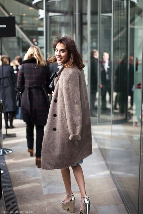 Street Style Alexa Chung, Silver Shoes, Silver