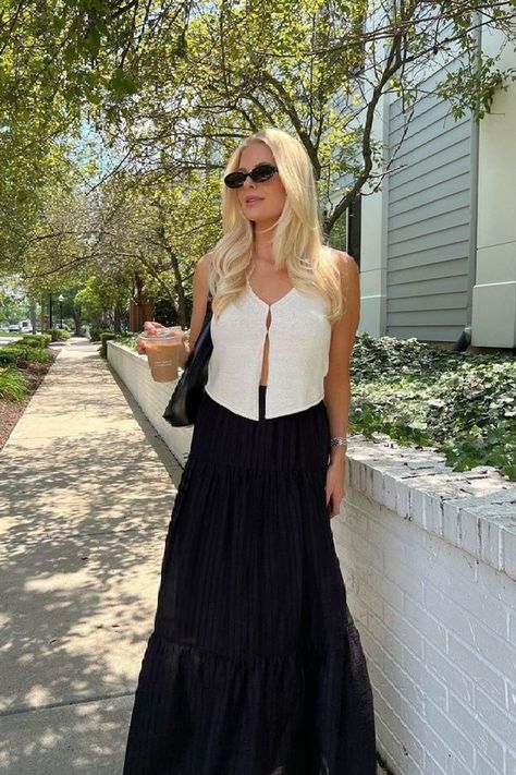 Who doesn't love a maxi skirt outfit? been loving flowy skirts for summer and I'm wearing them on repeat! If you want an easy summer outfit, this is the perfect boho summer look! I'm always putting together casual and stylish outfits. If you need spring outfit ideas, tap to shop this look and explore my LTK for more style inspiration! Boho Maxi Skirt Outfit Summer, Boho Maxi Skirt Outfit, Raining Day Outfit, Black Maxi Skirt Outfit, Maxi Skirt Outfit Summer, Summer Wedding Attire, Skirt Outfit Summer, Maxi Skirt Boho, Simple Summer Outfits