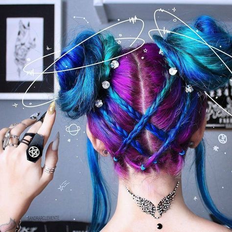 Braided Space Buns, Short Blue Hair, About Moon, Chic Short Hair, Space Buns, Claw Ring, Punk Hair, Book Character, Midi Ring