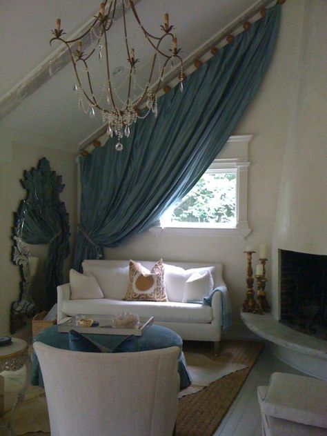 Slanted ceiling? Slanted drapes :] Cottage living room by Terri Pakravan of Decor Dose Slanted Ceiling Living Room, Small White Sofa, Wall Drapes, Bed Drapes, Slanted Walls, Slanted Ceiling, Ivy House, Cottage Living Rooms, Attic Renovation