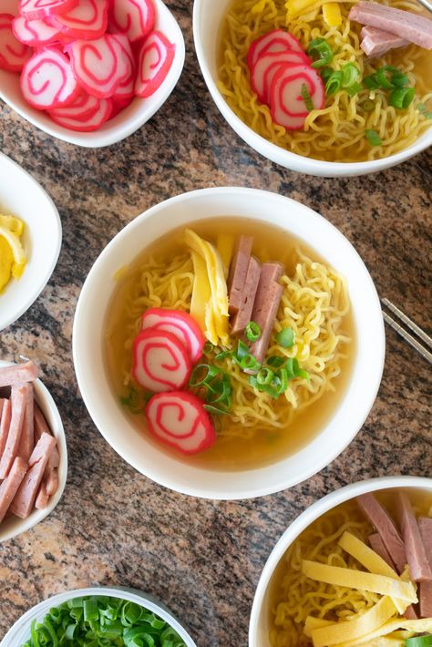 Hawaii Dishes, Saimin Recipe, Hawaii Recipes, Snack Pairings, Dashi Broth, Dried Scallops, Hawaiian Dishes, Noodle Recipe, Soup Dish