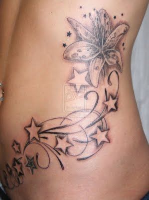 Blacklight Tattoo, Tattoo On The Side, Nautical Star Tattoos, Tattoos About Mom, Tattoos With Deep Meaning, Hawaiian Tattoos, Star Tattoo Designs, Female Tattoos, New Tattoo Ideas