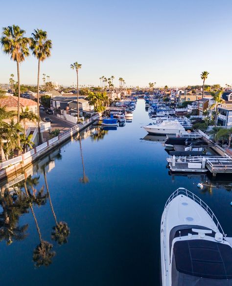 The Venice Canal Historic District is in the residential Venice suburb of Los Angeles, California. The Canals are noteworthy for possessing man-made wetland canals, built-in 1905 by developer Abbot Kinney as part of his Venice of America. Venice Canals California, California Restaurants, Abbot Kinney, Venice Canals, Historic District, Los Angeles California, Venice, Sydney Opera House, Floating