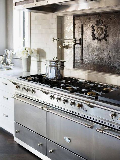 Kitchen Envy...the fabulous French Lacanche Range!  Love the fire back too Hampton Homes, Old World Kitchens, Sofa Ottoman, Glass Backsplash, Counter Tops, White Cabinets, Kitchen Pantry, Luxury Kitchen, Beautiful Kitchens