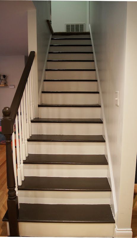 Front Stairs - brown painted treads Brown Painted Stairs, Indoor Stairs, Stair Riser Vinyl, Tiled Staircase, Front Stairs, Treads And Risers, Stairway Design, Walnut Floors, Painted Stairs