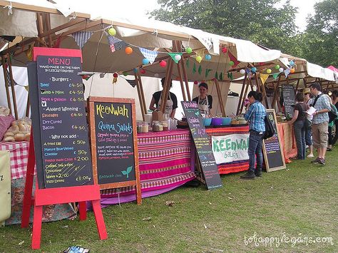 Bazaar Decoration Ideas, Food Booth Ideas For School Fair, School Fair Booth Ideas, Stand Bazar Ideas School, Food Stall Ideas For College Fest, Food Stall Decoration Ideas Fair, Food Bazaar Booth Ideas, Coachella Food, Food Stand Design