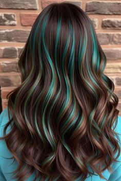 Exotic Hair Color, Cute Hair Colors, Creative Hair Color, Hair Color Streaks, Green Highlights, Pretty Hair Color, Tone Hair, Hair Dye Colors, Hair Inspiration Color