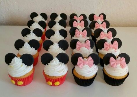 Mickey And Minnie Mouse Cupcakes, Mickey And Minnie Cake Together, Mickey And Minnie Cupcakes, Mini Mouse Cupcakes Ideas, Simple Minnie Mouse Cake, F4 Thailand Thyme, Cupcakes Minnie Mouse, Γενέθλια Mickey Mouse, Minnie Cupcakes