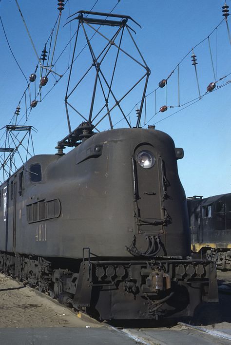 Locomotive Train, Industrial Vehicles, Sci Fi Train, Dieselpunk Train, Cyberpunk Train, Steampunk Transport, Dieselpunk Vehicles, Victorian Machinery, Abandoned Train