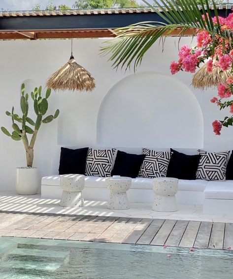 Santorini Patio Ideas, Mediterranean Gazebo, Greece Inspired Backyard, Mediterranean Backyard, Artificial Grass Backyard, Palm Springs Home, Backyard Renovations, Pool Decor, Backyard Pool Designs