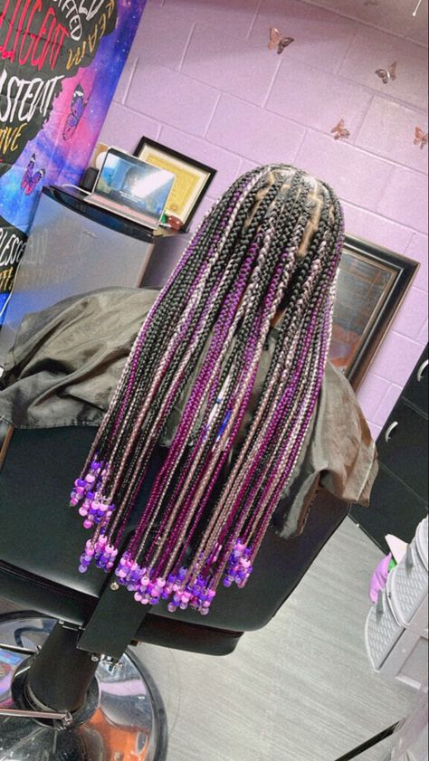 Lavender Knotless Braids, Knotless Braids With Purple, Braids With Purple Highlights, Blonde And Purple Braids, Black And Purple Braids, Lavender Braids, Braids With Purple, Knotless Braids Black Women, Purple Knotless Braids