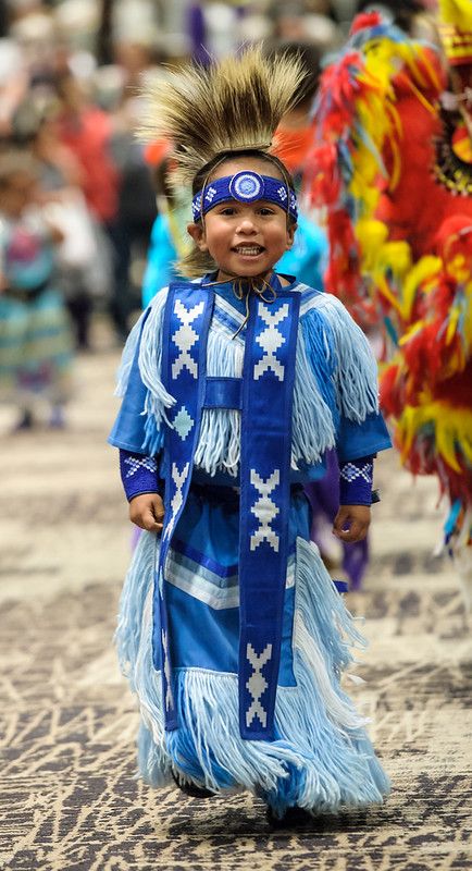 2012 Hunting Moon Pow Wow | PowWowImages.com is the gallery … | Flickr Grass Dance Outfits, Native American Actors, Dance Ideas, Editorial Articles, American Baby, Dance Outfit, Pow Wow, Prince George, American Actors