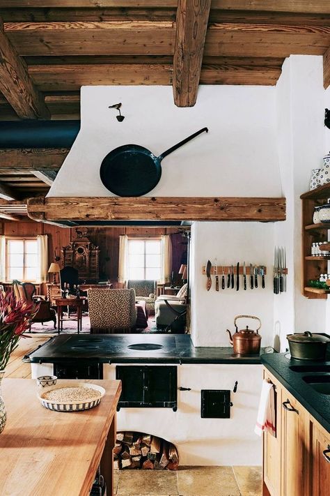 Alpine Lodge, Alpine Chalet, Austrian Alps, Chalet Design, Cob House, Rustic Kitchen, Interior Design Kitchen, Dream Kitchen, 인테리어 디자인