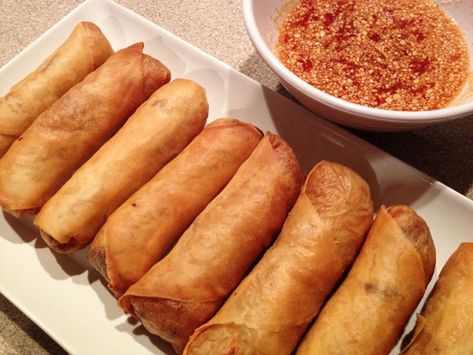 Hmong Food, Egg Roll Recipes, Asian Cooking, Side Recipes, Egg Rolls, Asian Dishes, Clean Eating Snacks, Appetizer Snacks, Food Dishes