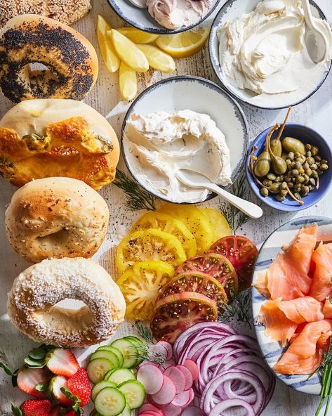 Smoked Salmon Bagel Bar - What's Gaby Cooking Bagel Board, Fried Egg Breakfast, Homemade Monkey Bread, Bagel Bar, Easter Brunch Menu, Smoked Salmon Bagel, Salmon Bagel, Whats Gaby Cooking, Easter Breakfast