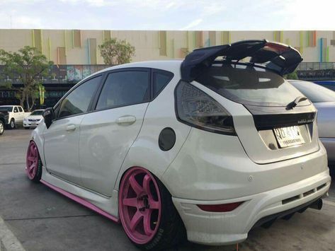 Fiesta mk7 Ford Fiesta Modified, Ford Fiesta Mk7, Ford Fiesta St, Focus Rs, Hot Hatch, Car Audio, Dream Team, Fast Cars, Ford