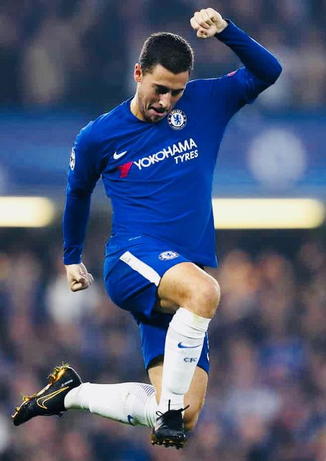 2017/10/19 Chelsea 3-3 Roma - Eden Hazard (Photo credit : The Guardian) Hazard Chelsea, Eden Hazard, Soccer World, Soccer Pictures, Chelsea Fc, The Guardian, Photo Credit, Eden, Black Boots