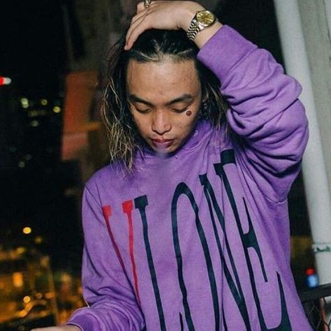 Keith ape Keith Ape, Asian Rapper, Trill Fashion, Kpop Rappers, Rappers, Rap, Graphic Sweatshirt, Hair