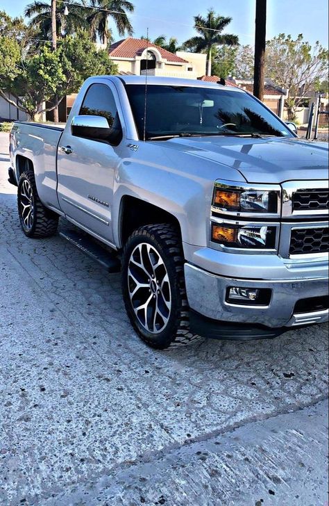 Single Cab Trucks, Chevy Trucks Silverado, Truck Yeah, Truck Ideas, New Trucks, Chevy Trucks, Dream Cars, Chevy, Suv Car