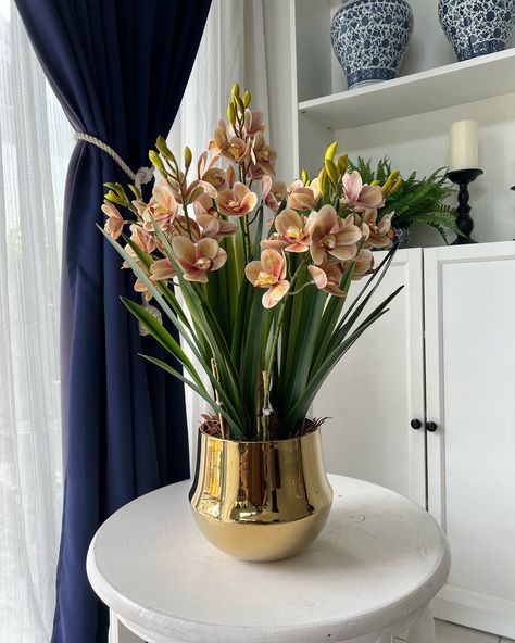 Brown cymbidium orchids. Thank you dear customer. RM250 A taste of class and elegance- #theorkids Orchid Flower Arrangements, Artificial Orchids, Orchid Arrangements, Cymbidium Orchids, Orchid Flower, Flower Arrangement, Planting, Orchids, Flower Arrangements