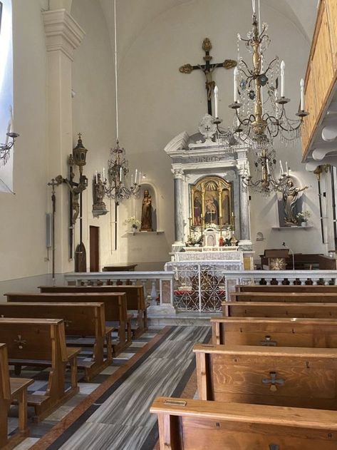 Ash Wednesday Aesthetic, Anglican Aesthetic, Catholicism Aesthetic, Riomaggiore Italy, Catholic Aesthetic, Church Aesthetic, Church Architecture, Catholic School, Orthodox Church