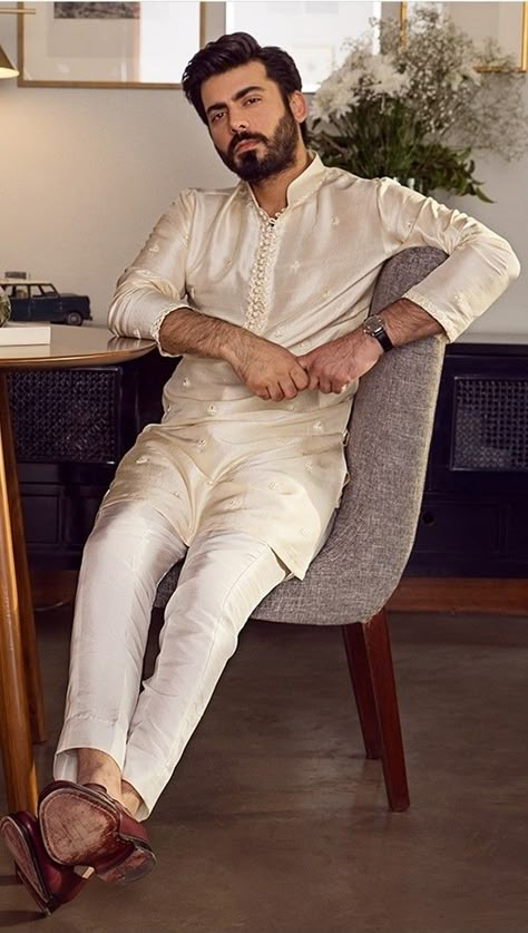 Eid Photoshoot Ideas Men, Fawad Khan Kurta, Aesthetic Kurtas For Men, Kurta Designs Men's, Marriage Clothes, Indian Wedding Clothes For Men, Man Dress Design, Fashion Models Men, Wedding Kurta For Men