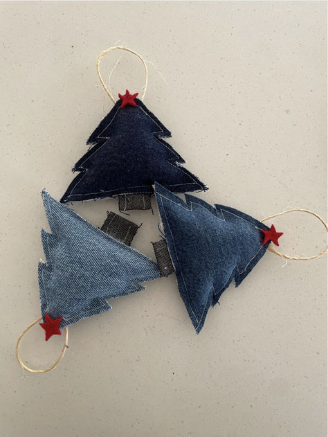 Christmas tree ornaments, tree ornaments, christmas ornaments, upcycled denim #christmas #christmastreeornaments #christmasornaments Denim Christmas Ornaments, Denim Christmas, Felt Star, Sew Ideas, Tree Decor Christmas, Ornaments Tree, Ornaments Christmas Tree, Craft Board, Blue Jeans Crafts