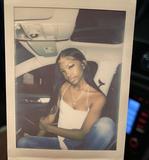 Baddie Polaroid Pictures, Polaroid Pictures Black Women, Instax Ideas, Y2k Baddie Aesthetic, Film Cam, Sza Singer, 2024 Board, Instax Film, Baddie Aesthetic