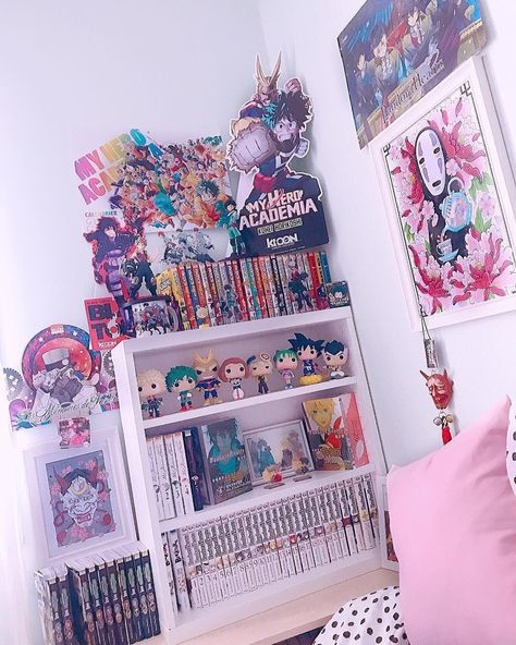 Kawaii Tv Setup, Geek Room Ideas, Kawaii Rooms, Anime Bedroom Ideas, Geek Home Decor, Anime Bedroom, Room Gaming, Decorate Room, Geek Room