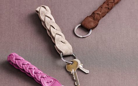 Blog - DIY Leather Braided Keychain | BurdaStyle.com Leather Keychain Diy, How To Make Leather, Leather Keychains, Diy Leather Projects, Leather Scrap, Leather Anniversary, Leather Diy Crafts, Leather Scraps, Leather Key Fobs