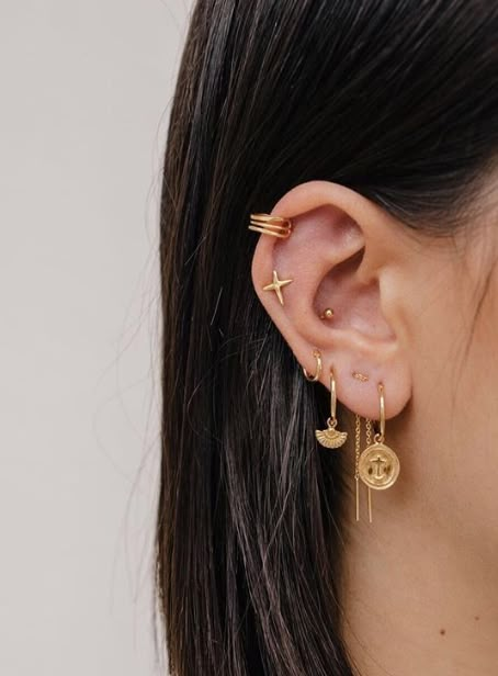 The ear piercings our editors are getting for fall. #EarPiercing #Piercing #Beauty #Jewelry #FallPiercing Types Of Ear Piercings, Inexpensive Jewelry, Hip Tattoos Women, Cute Ear Piercings, Gold Jewelry Earrings, Family Tattoos, Earrings Inspiration, Jewelry Inspo, Ear Jewelry