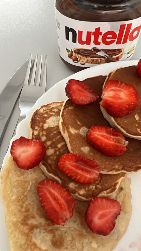 Pancake Aesthetic, Nutella Pancakes, Fruit Pancakes, Breakfast Pancakes, Aesthetic Food, Nutella, Pancakes, Baby Shower