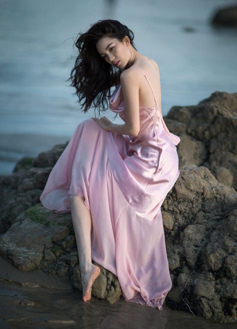 Jessika by Irene Rudnyk on 500px Irene Rudnyk, Beach Photography Poses, Beautiful Dresses Short, Beach Photoshoot, Photography Women, Model Poses, Pretty Woman, Photography Inspiration, Asian Beauty