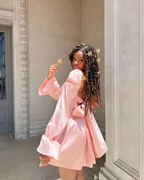 Just a few of my favorite looks from the @selkie spring 2024 show at NYFW 🎀🧚🏾‍♀️ #runwayfashion #selkie #nyfw #fashionweek #fashionmonth… | Instagram Pink Bow Dress, Aesthetic Baby, Bows Pink, Black Princess, Girly Aesthetic, Princess Core, Throw In The Towel, Black Femininity, Spring 2024