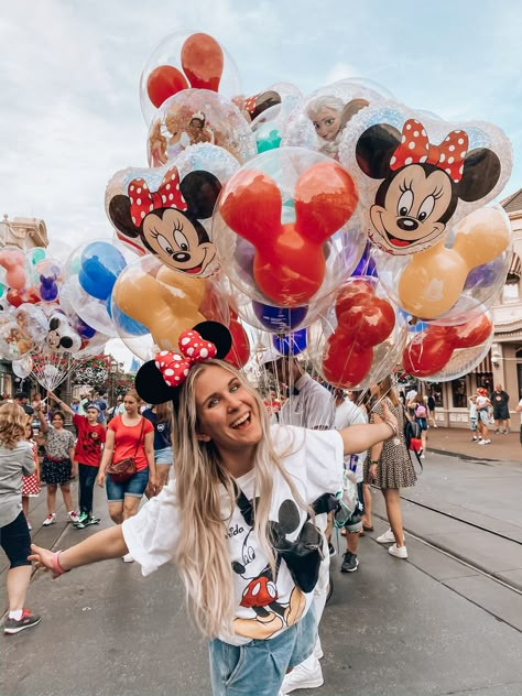 Magic Kingdom Pictures, Disney Poses, Disney Picture Ideas, Disney Parque, Disney Themed Outfits, Disneyland Photos, Cute Disney Outfits, Disney Photo Ideas, Disney World Pictures