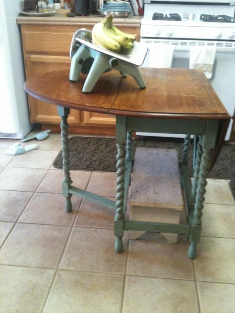 Ant.ique gate leg table, just painted & refinished the top Gate Leg Table Makeover, Gateleg Table Makeover, Vintage Drop Leaf Table, Dining Table Makeover, Drop Leaf Table, Small Dining Table, Table Makeover, Furniture Rehab, Leaf Table